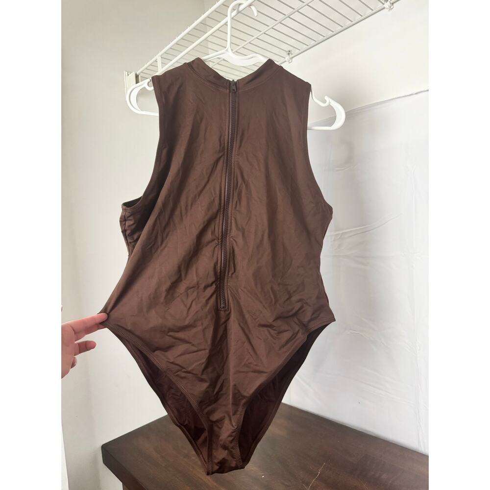 SKIMS One Piece Swimsuit 2XL Cocoa Zipper Front Sleeveless  NWT